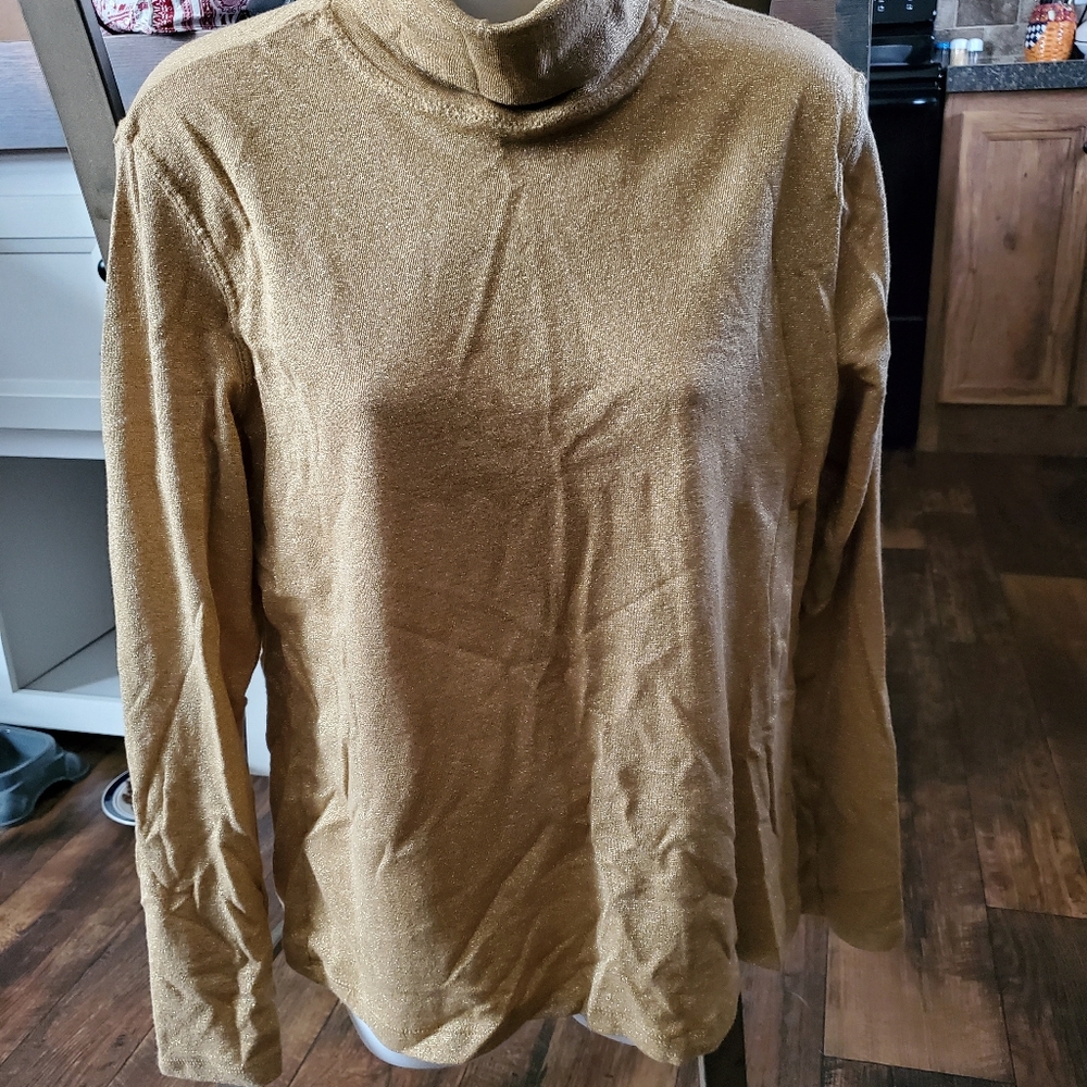 White Stag Gold Shimmer Long Sleeve Turtleneck
